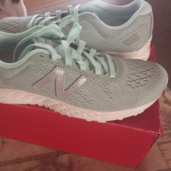 new balance seafoam green